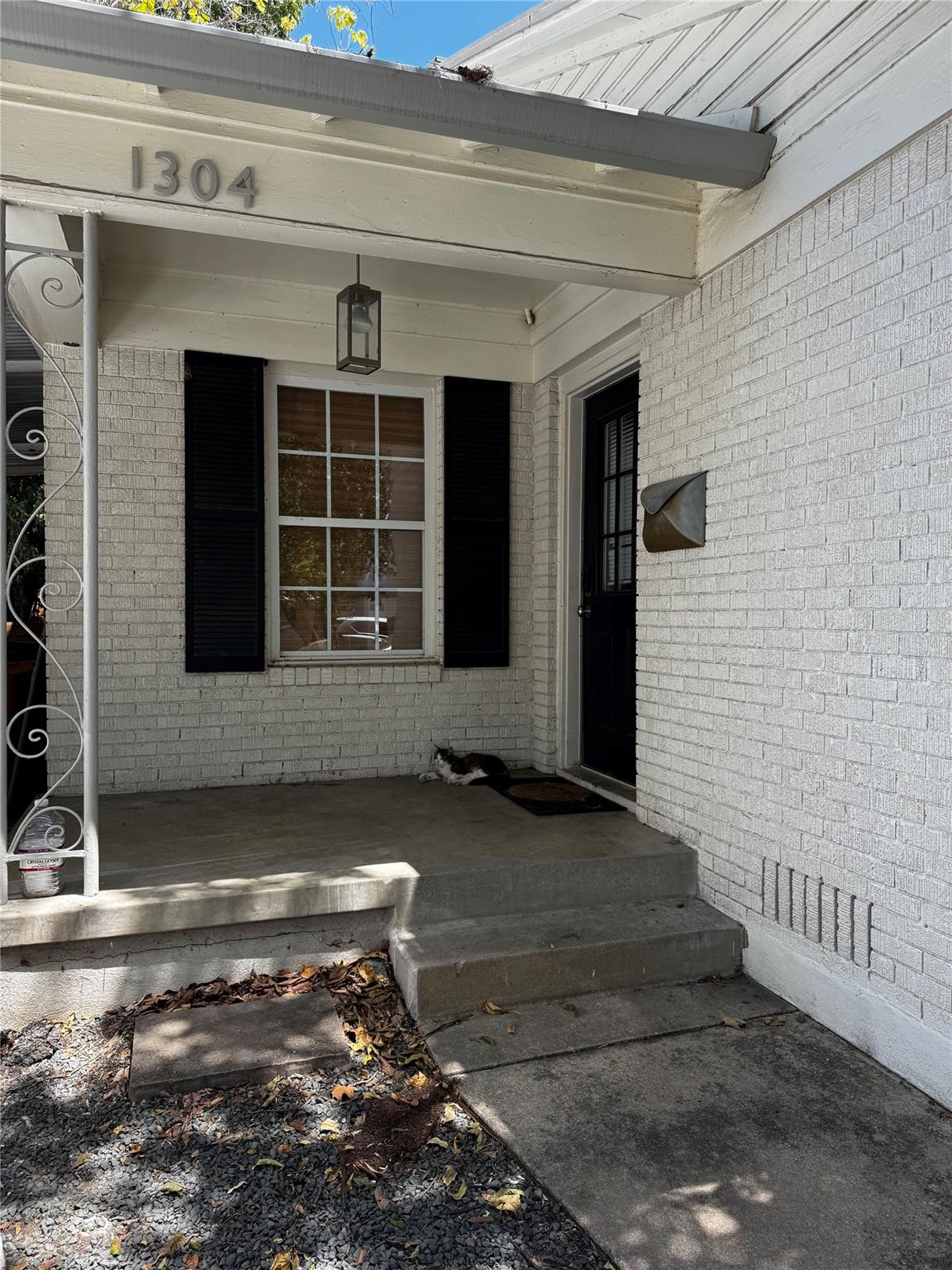 1304 W St Johns Ave
