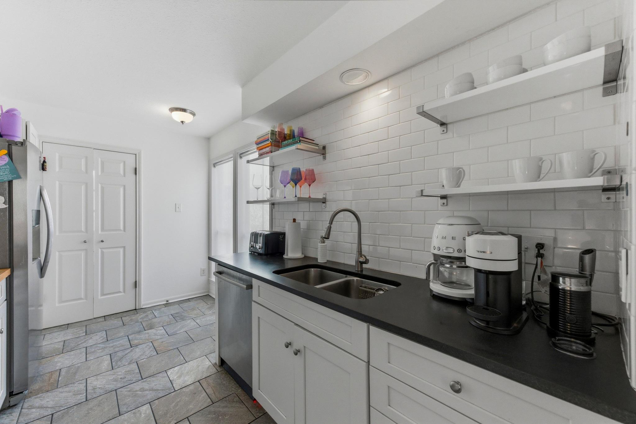 2614 Jefferson ST # B