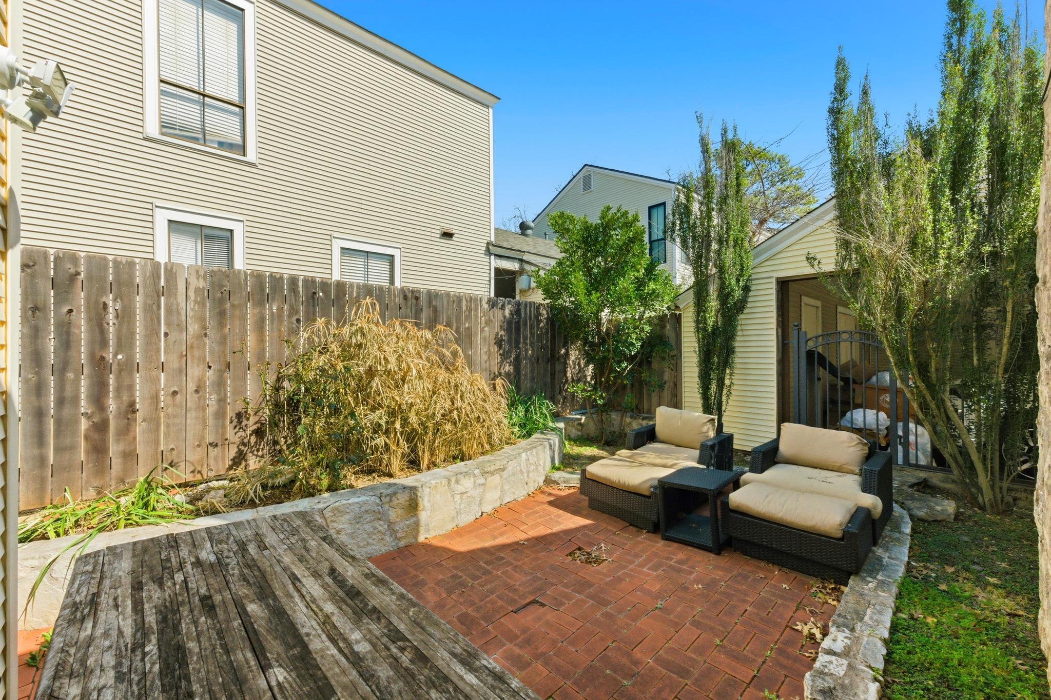 2614 Jefferson ST # B