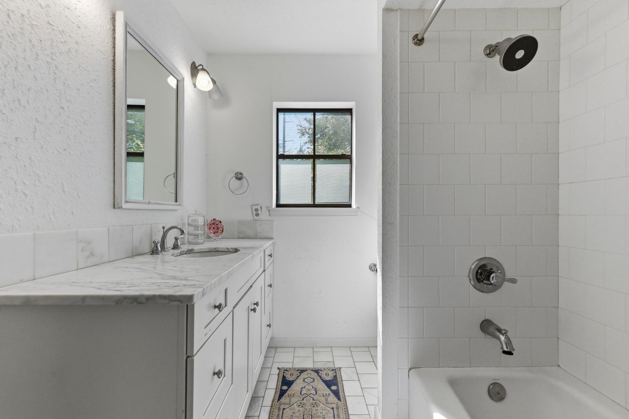 2614 Jefferson ST # B