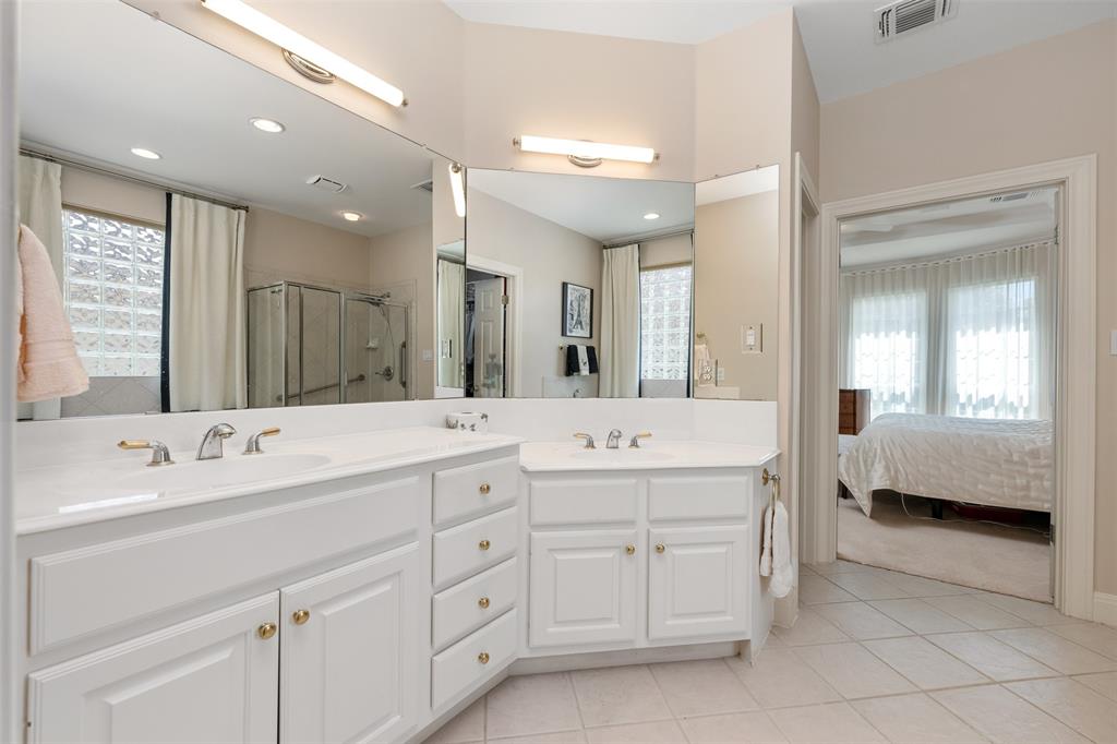 203 The Hills DR Unit: 13