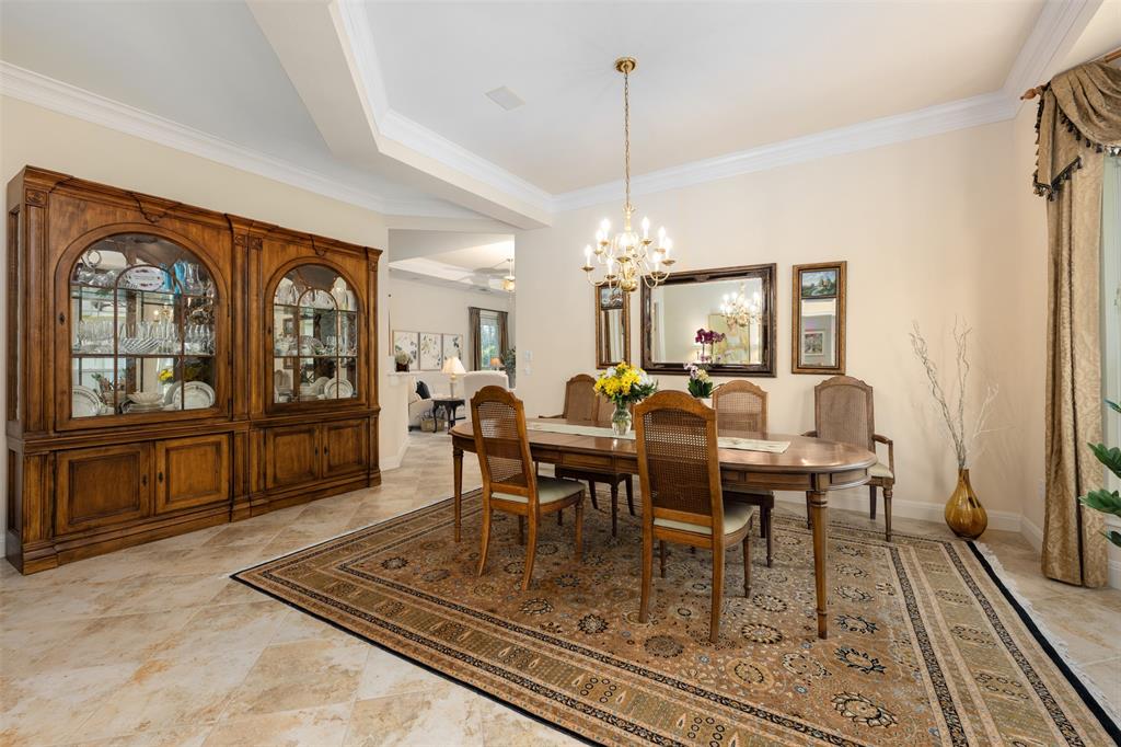 203 The Hills DR Unit: 13