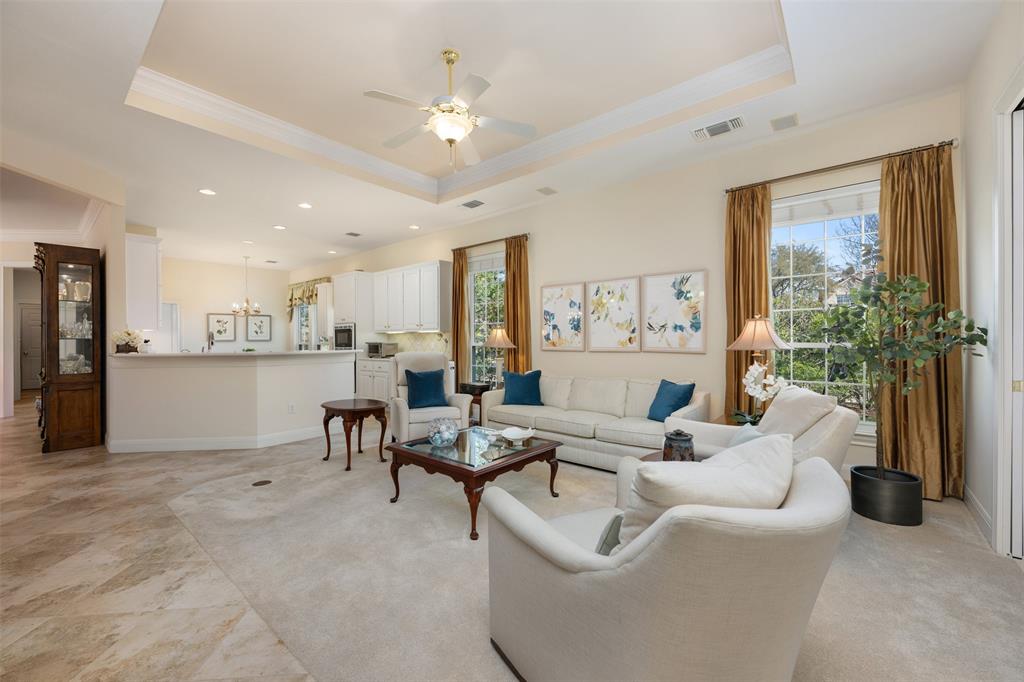 203 The Hills DR Unit: 13