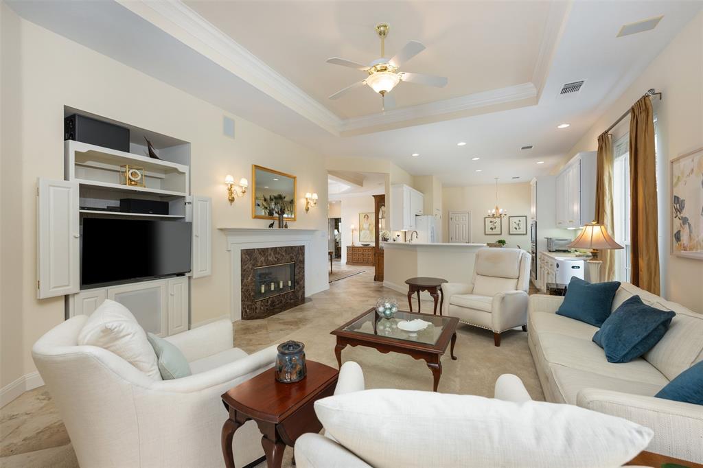 203 The Hills DR Unit: 13