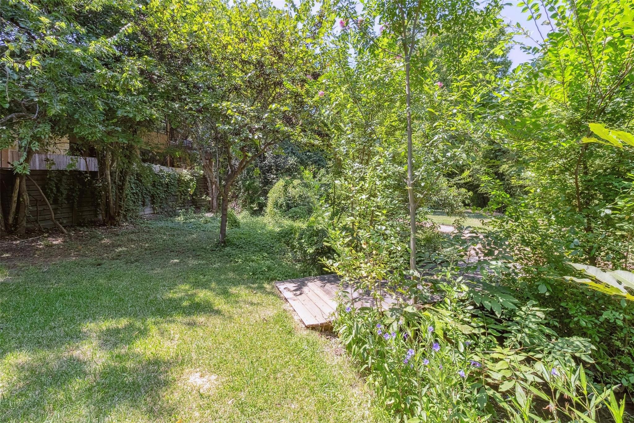 2304 Thornton RD # B