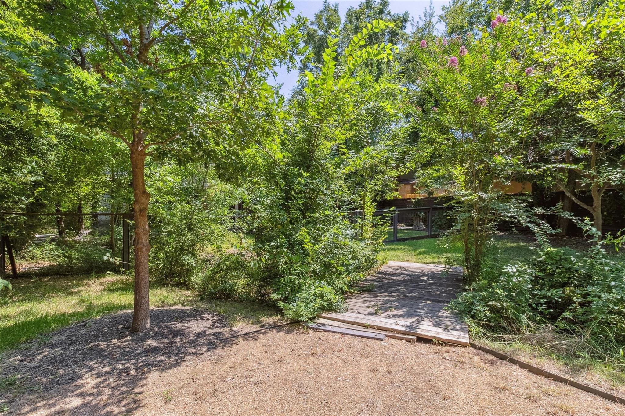 2304 Thornton RD # B