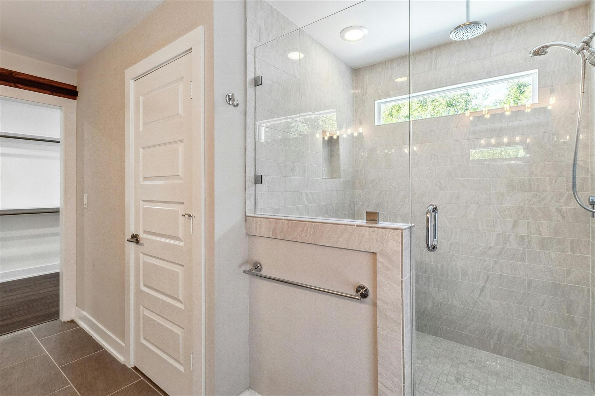 2304 Thornton RD # B