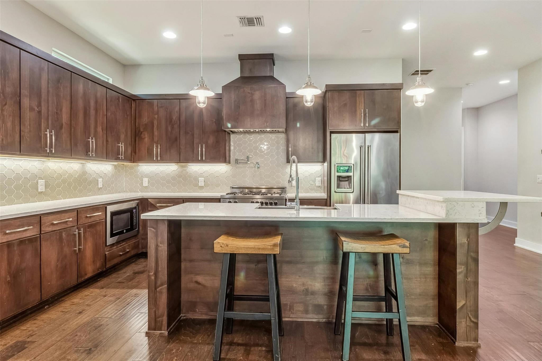 2304 Thornton RD # B