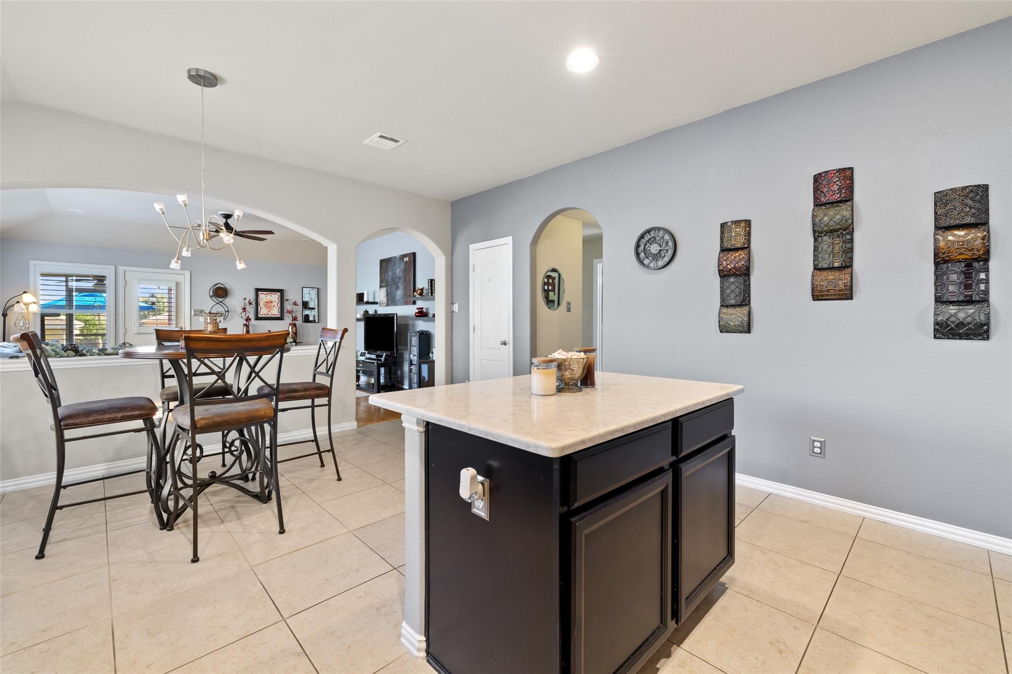 339 Strawberry Blonde DR