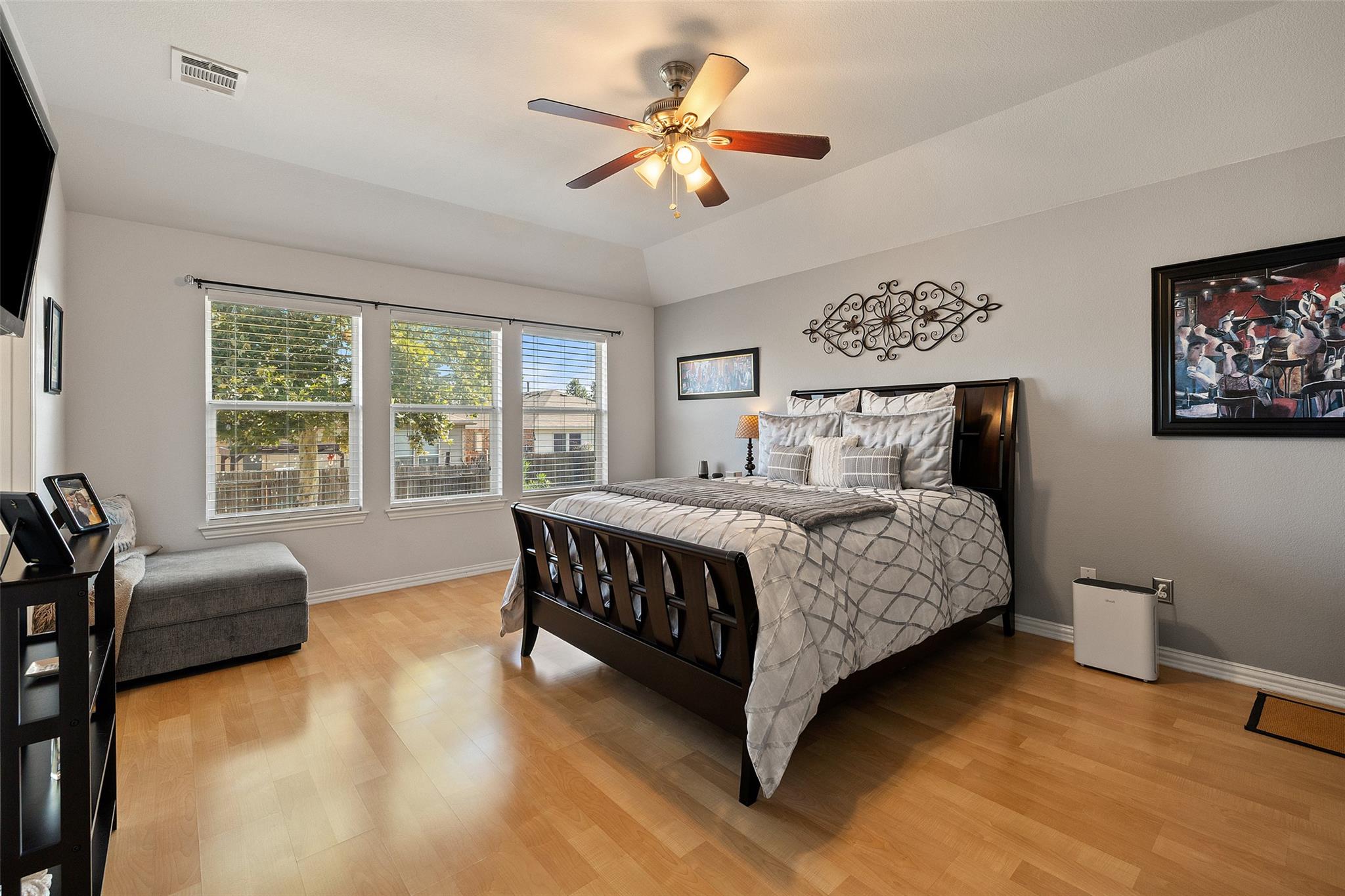 339 Strawberry Blonde DR