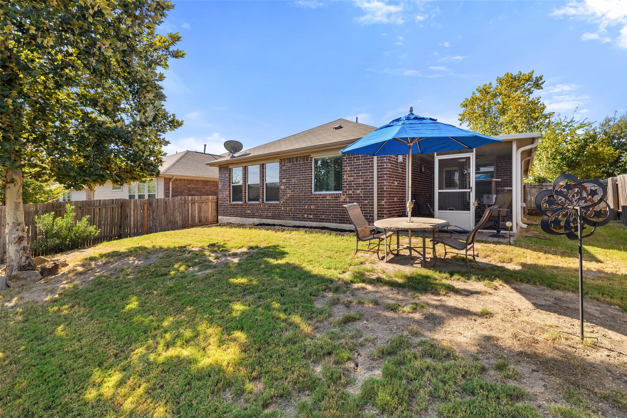 339 Strawberry Blonde DR