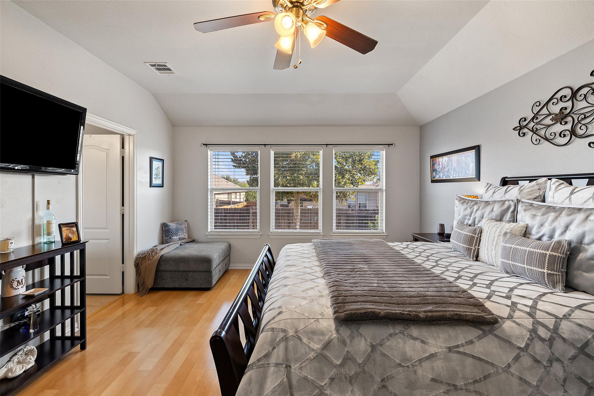 339 Strawberry Blonde DR