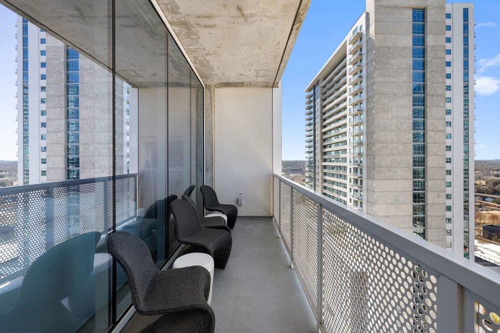 301 West Ave # 1701