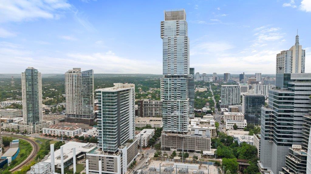 301 West Ave # 1701
