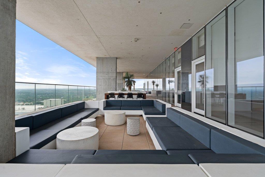 301 West Ave # 1701