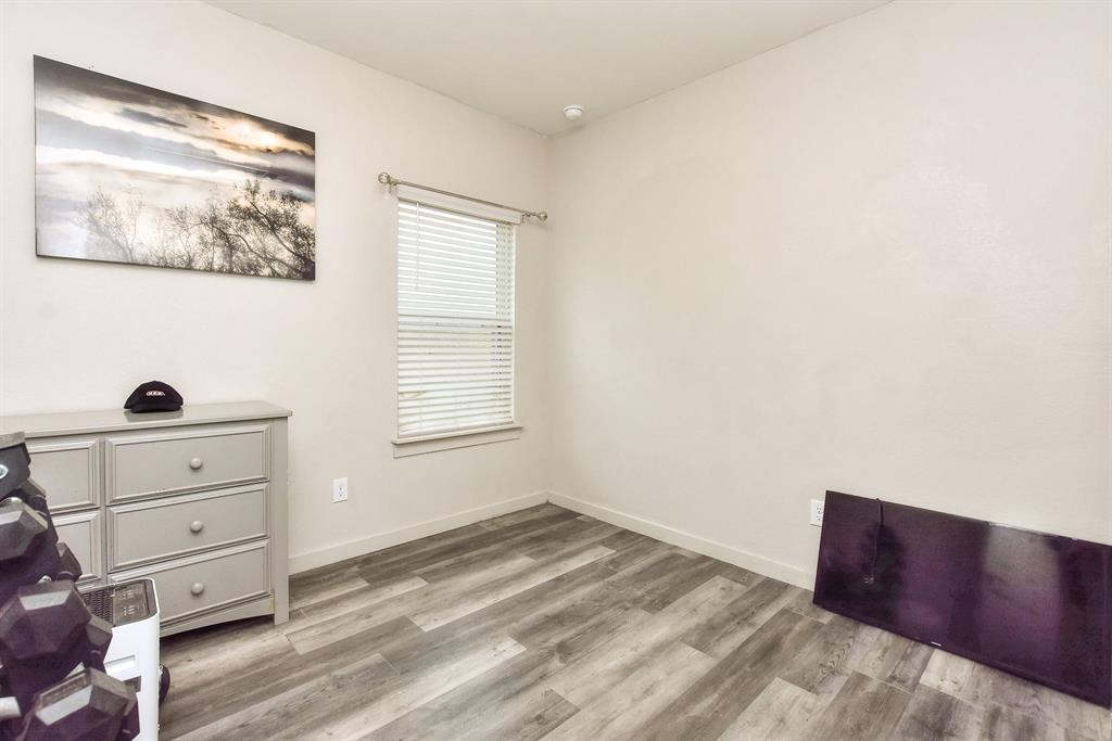 305 Deserti RD