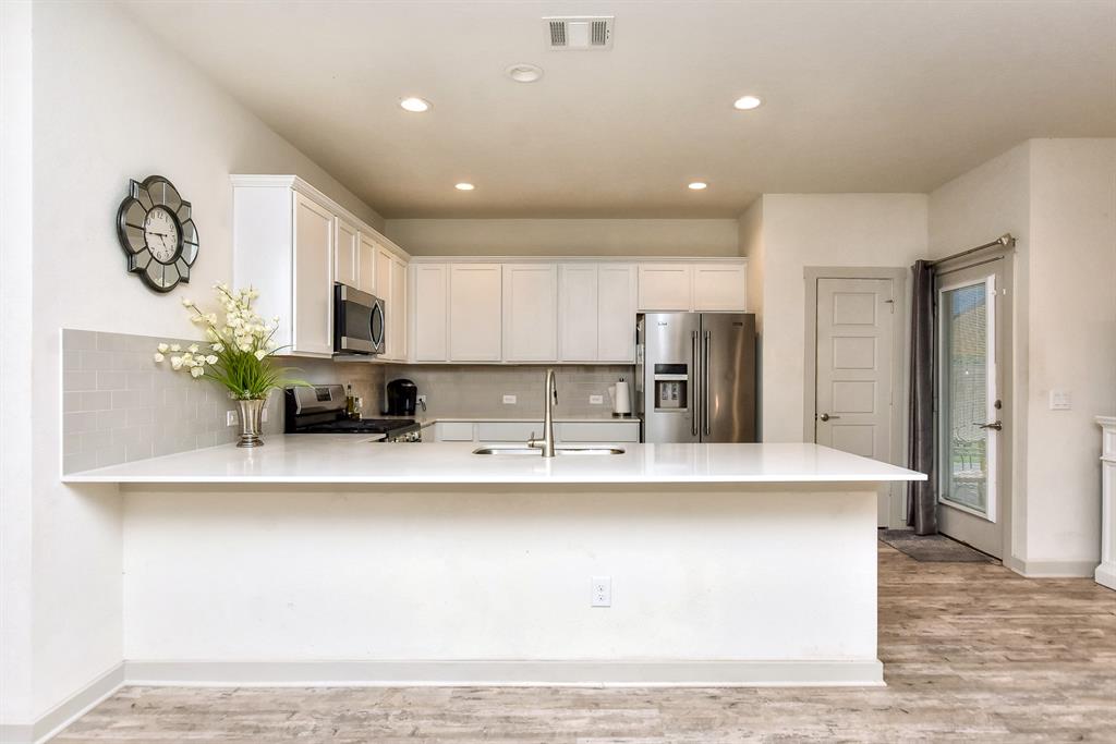 305 Deserti RD