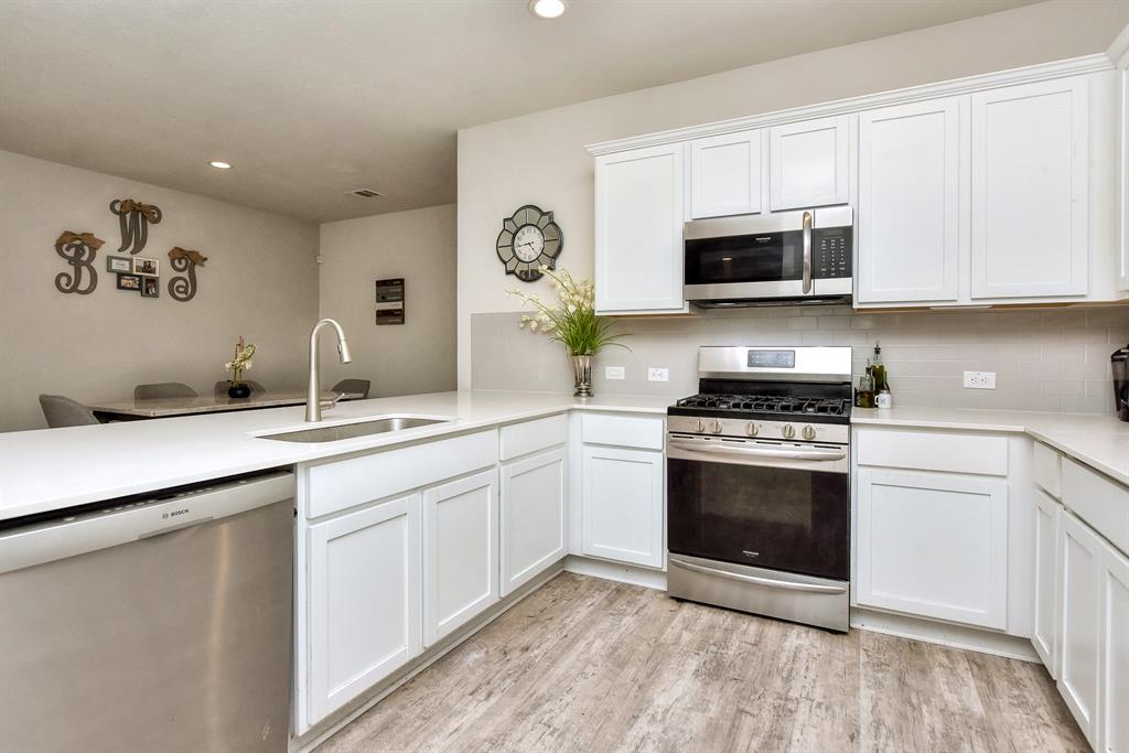 305 Deserti RD