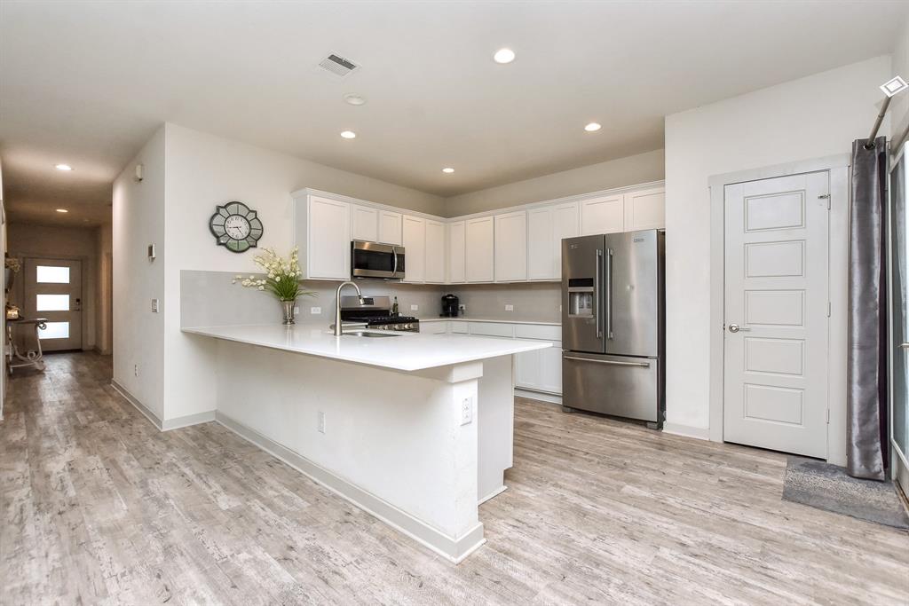 305 Deserti RD