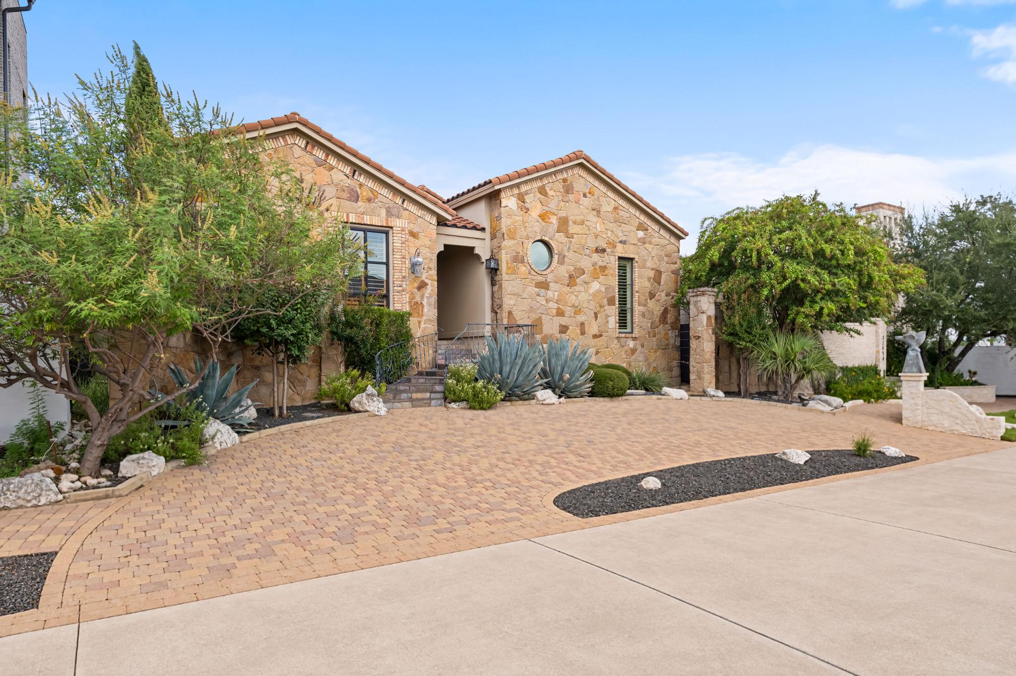12912 Luna Montana WAY S