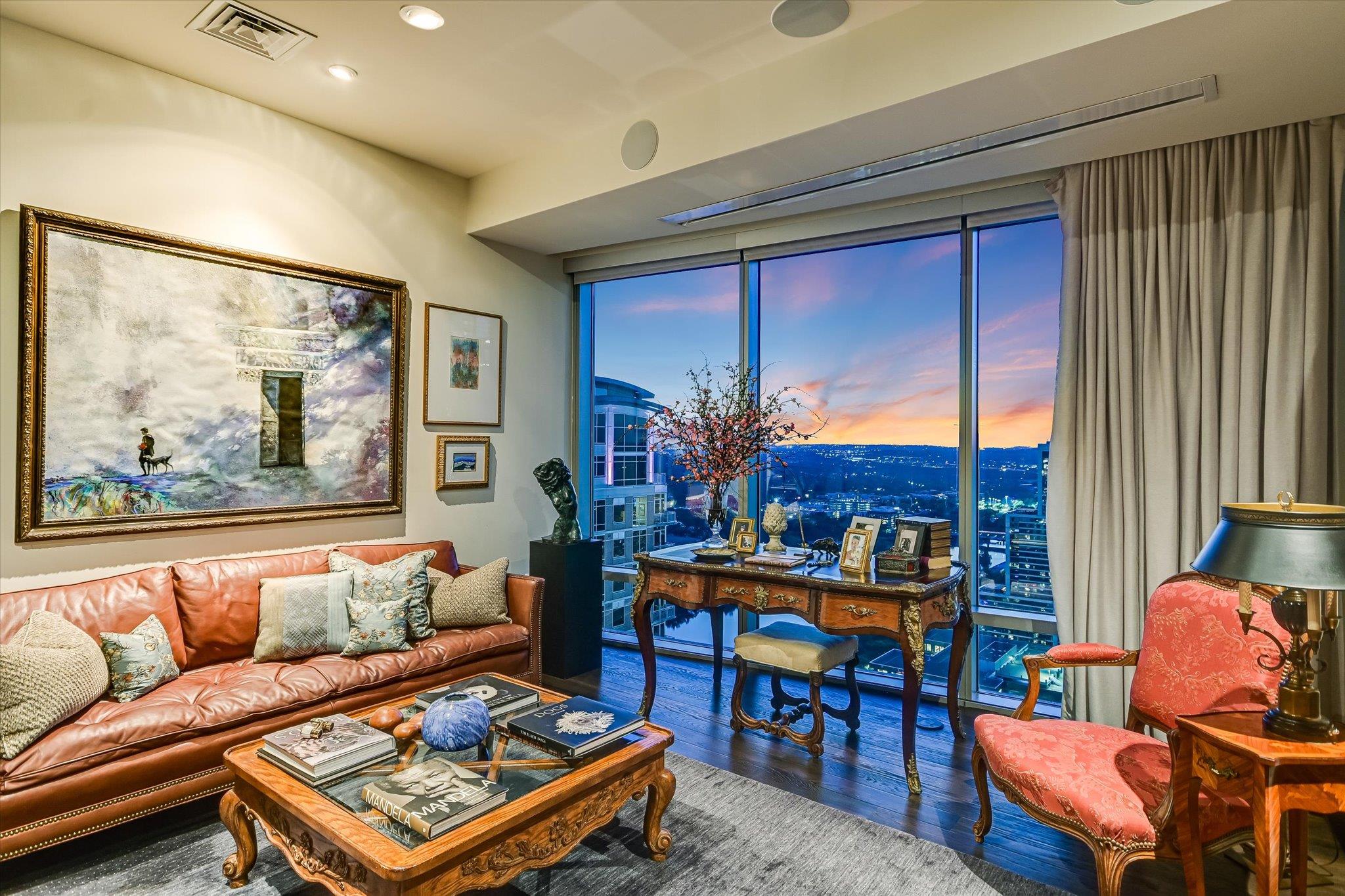 200 Congress Ave Unit: 35AC