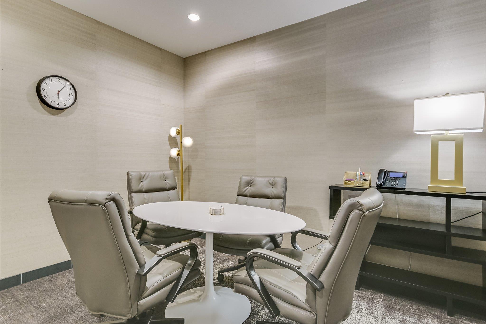 200 Congress Ave Unit: 35AC