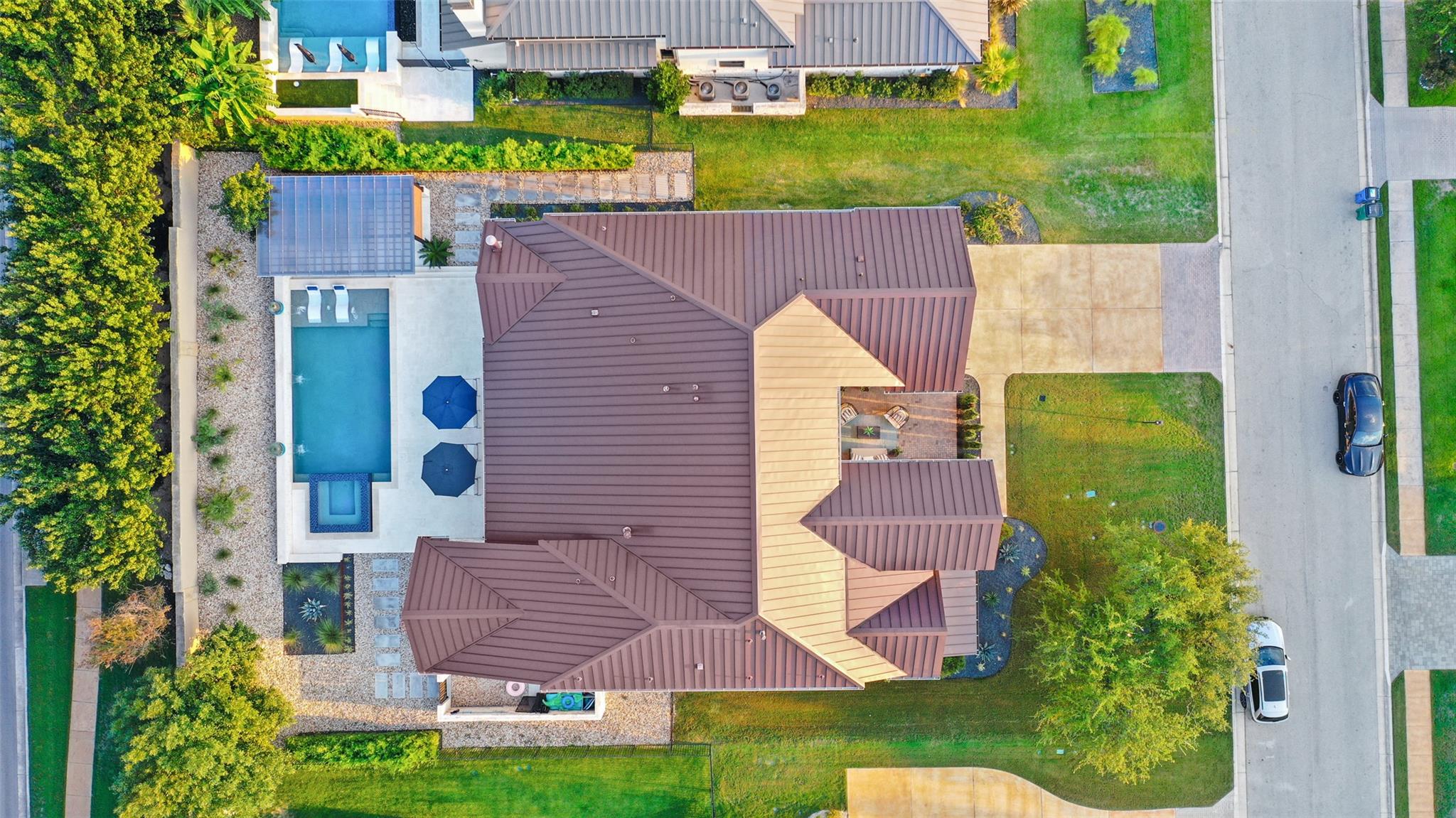 107 Bisset CT