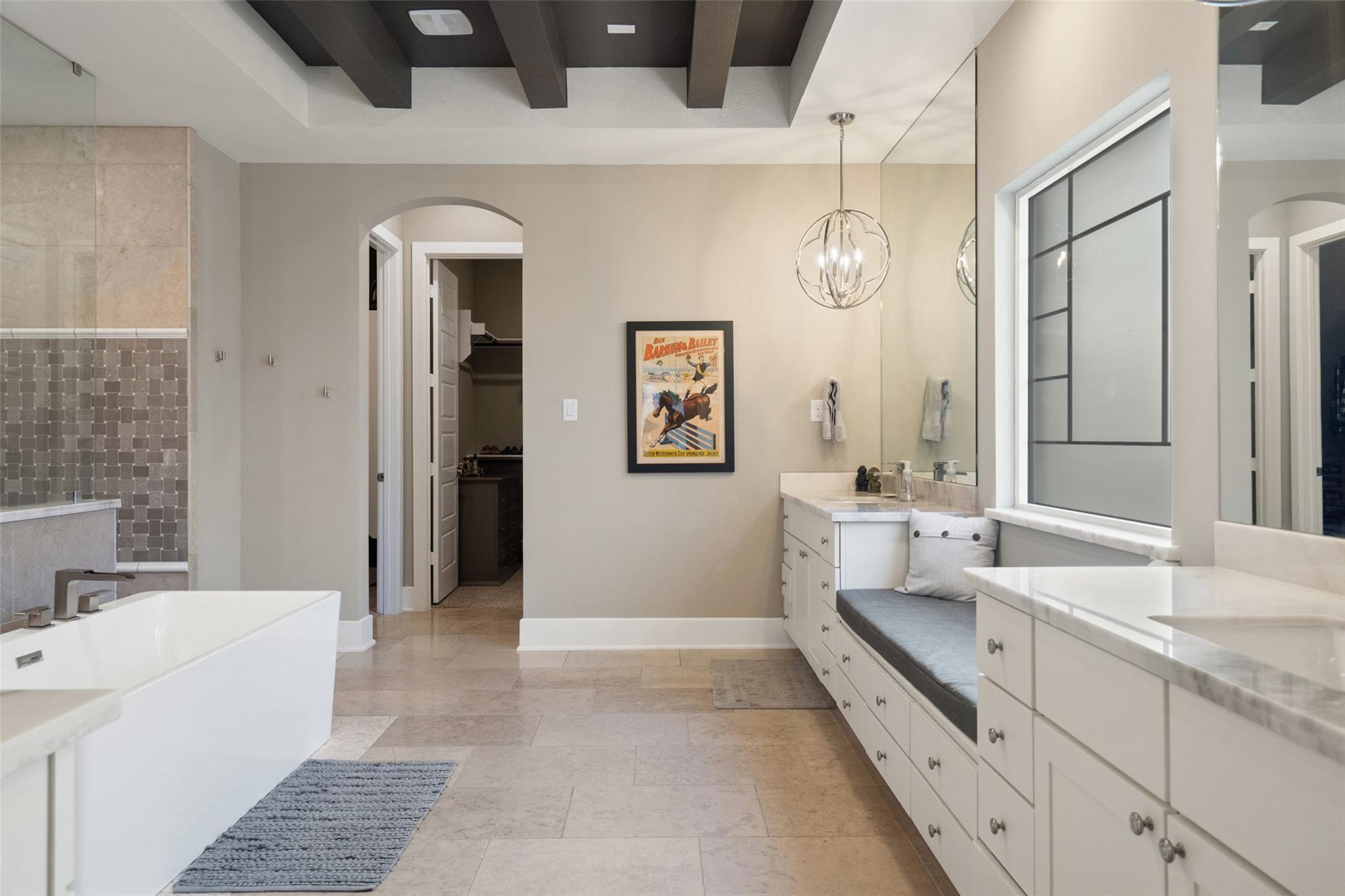 107 Bisset CT