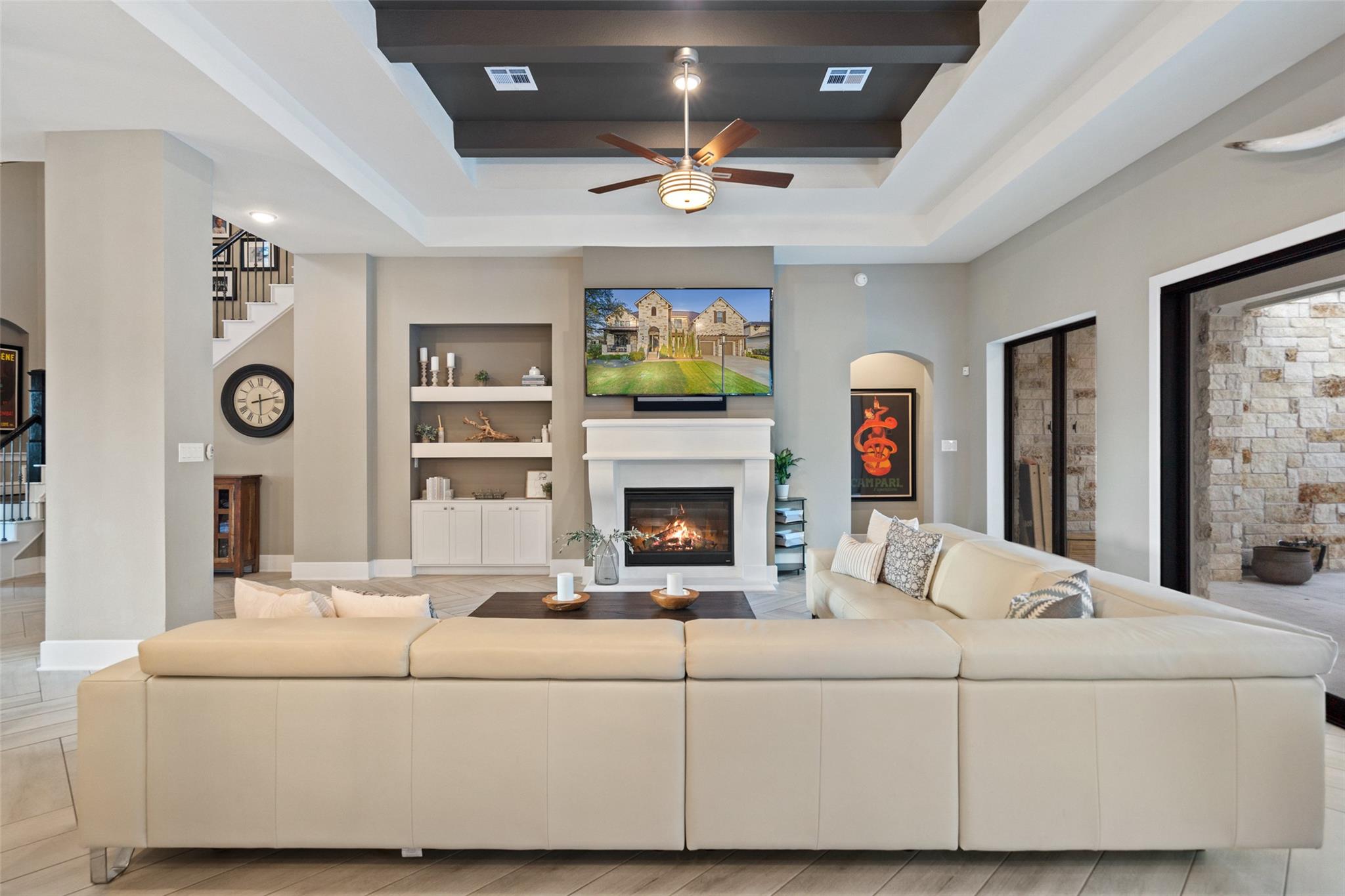 107 Bisset CT