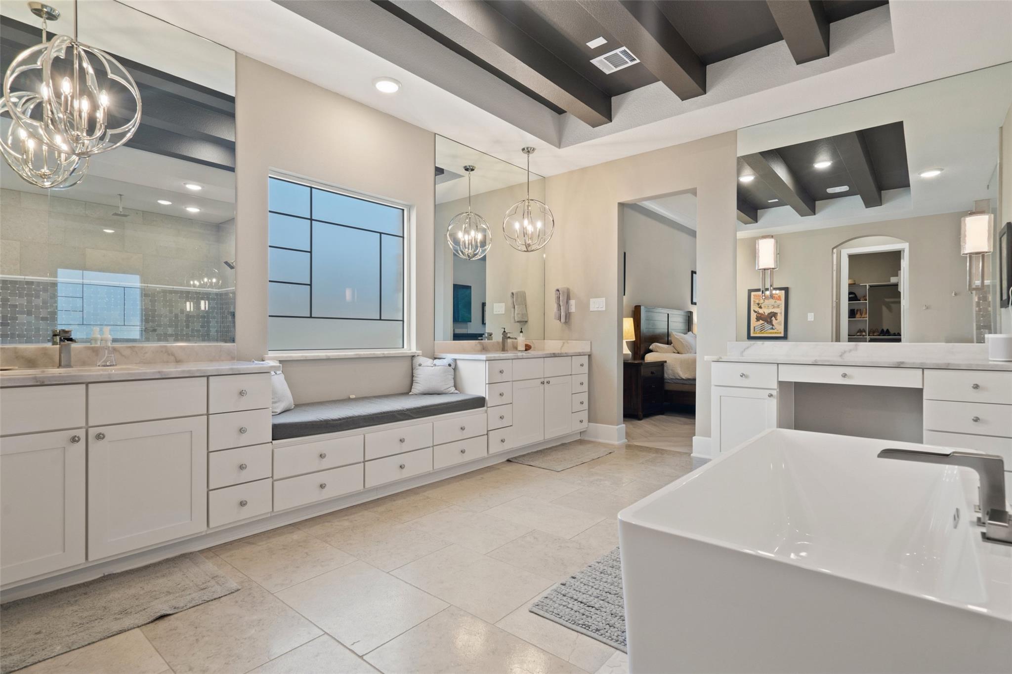 107 Bisset CT