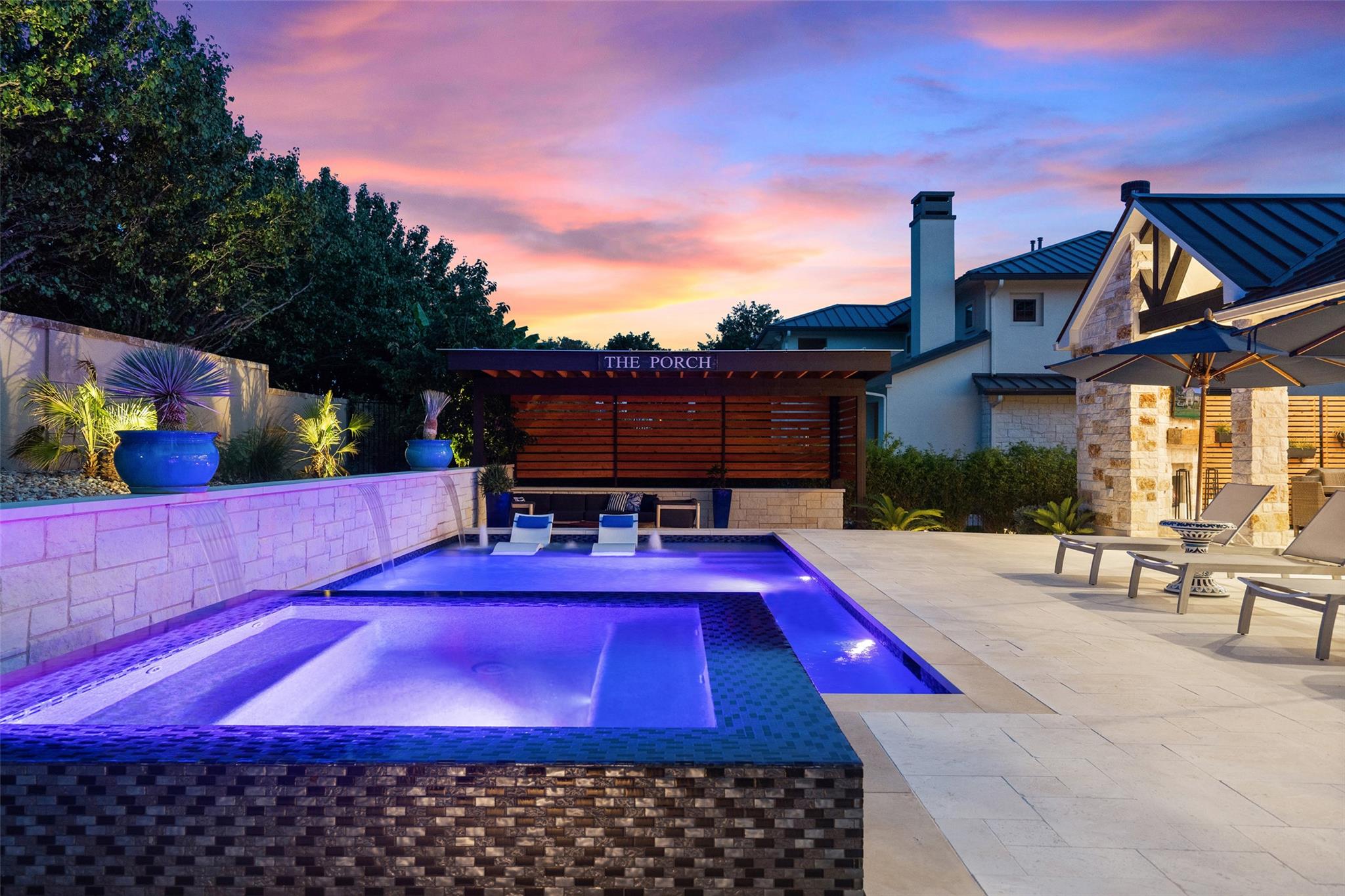 107 Bisset CT