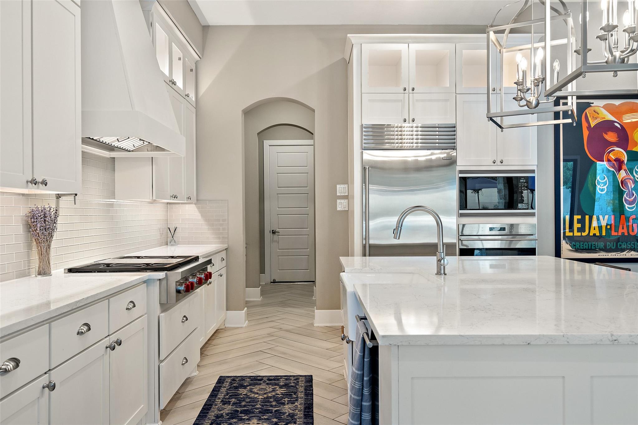 107 Bisset CT