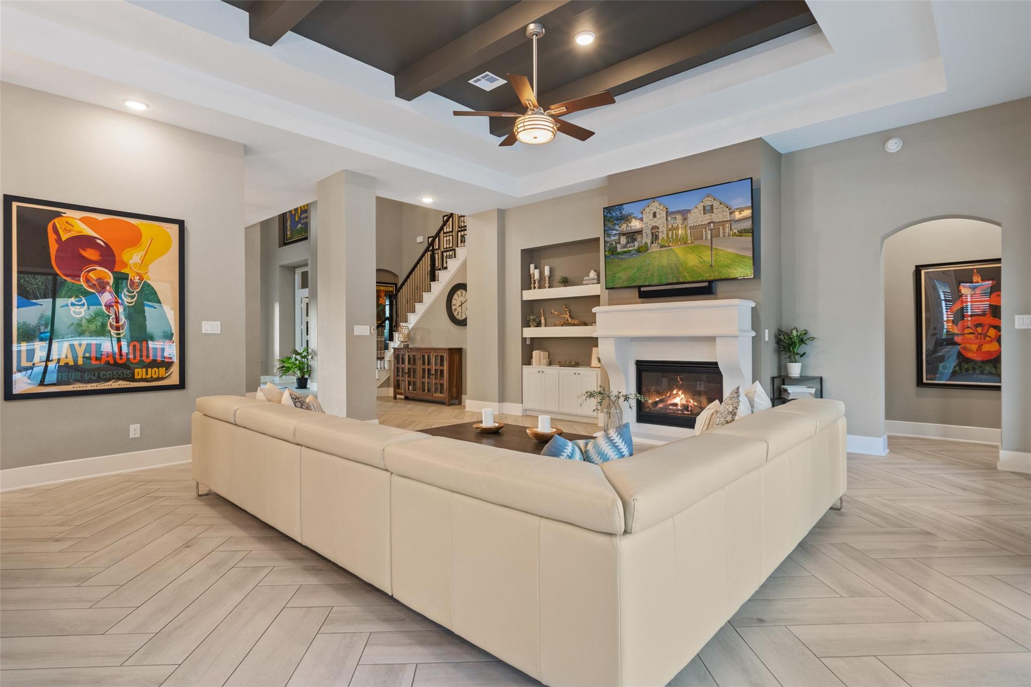 107 Bisset CT