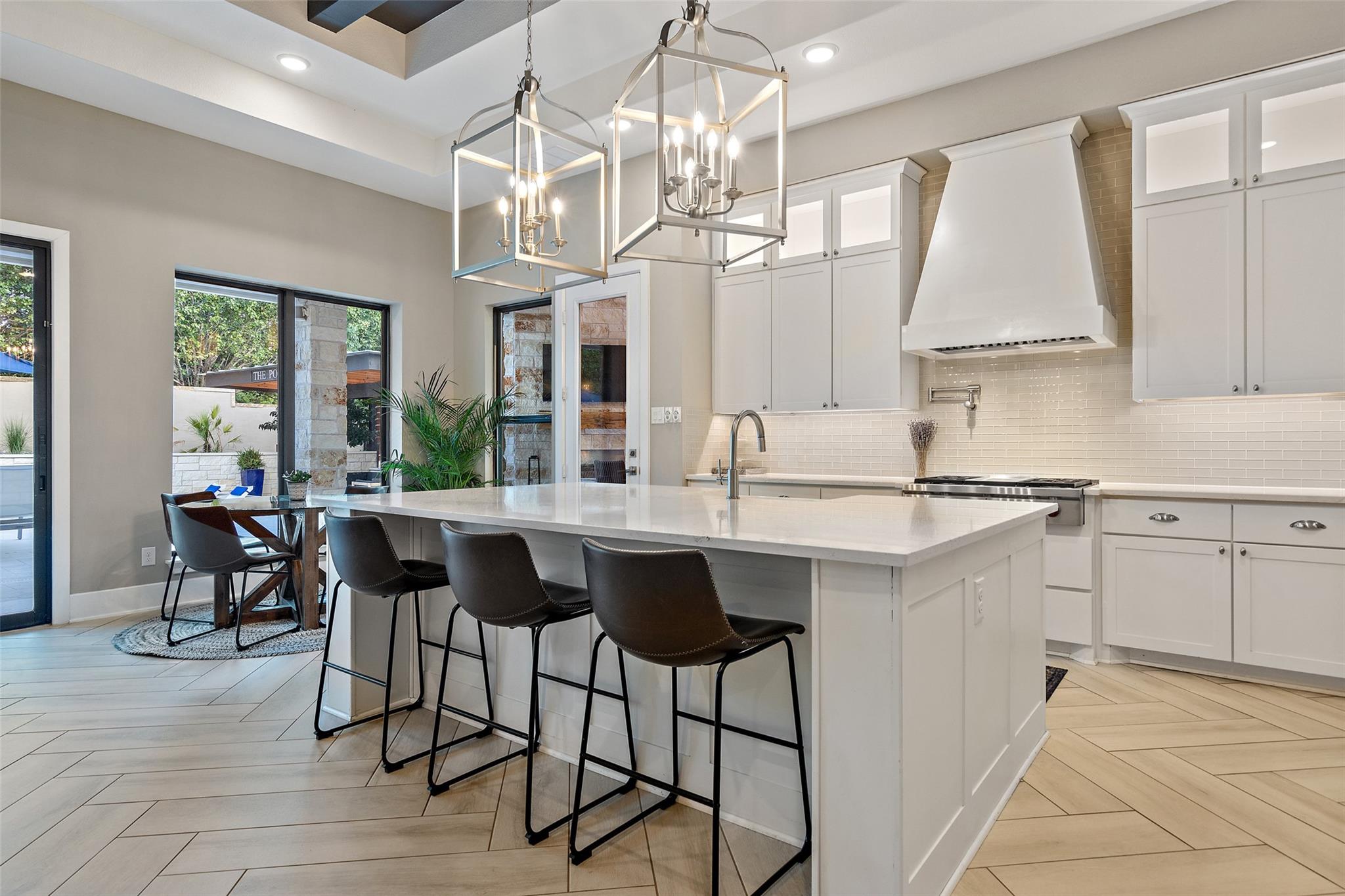 107 Bisset CT
