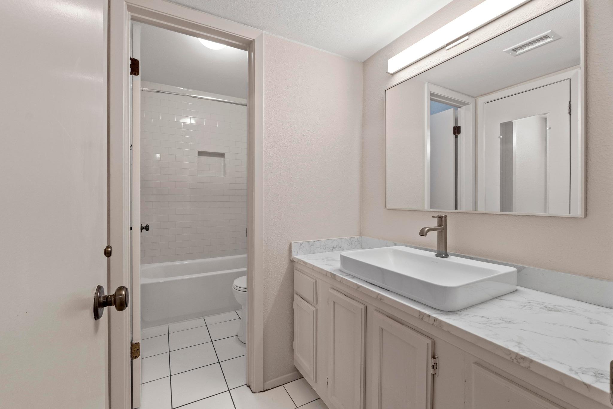 1135 Barton Hills DR # 240