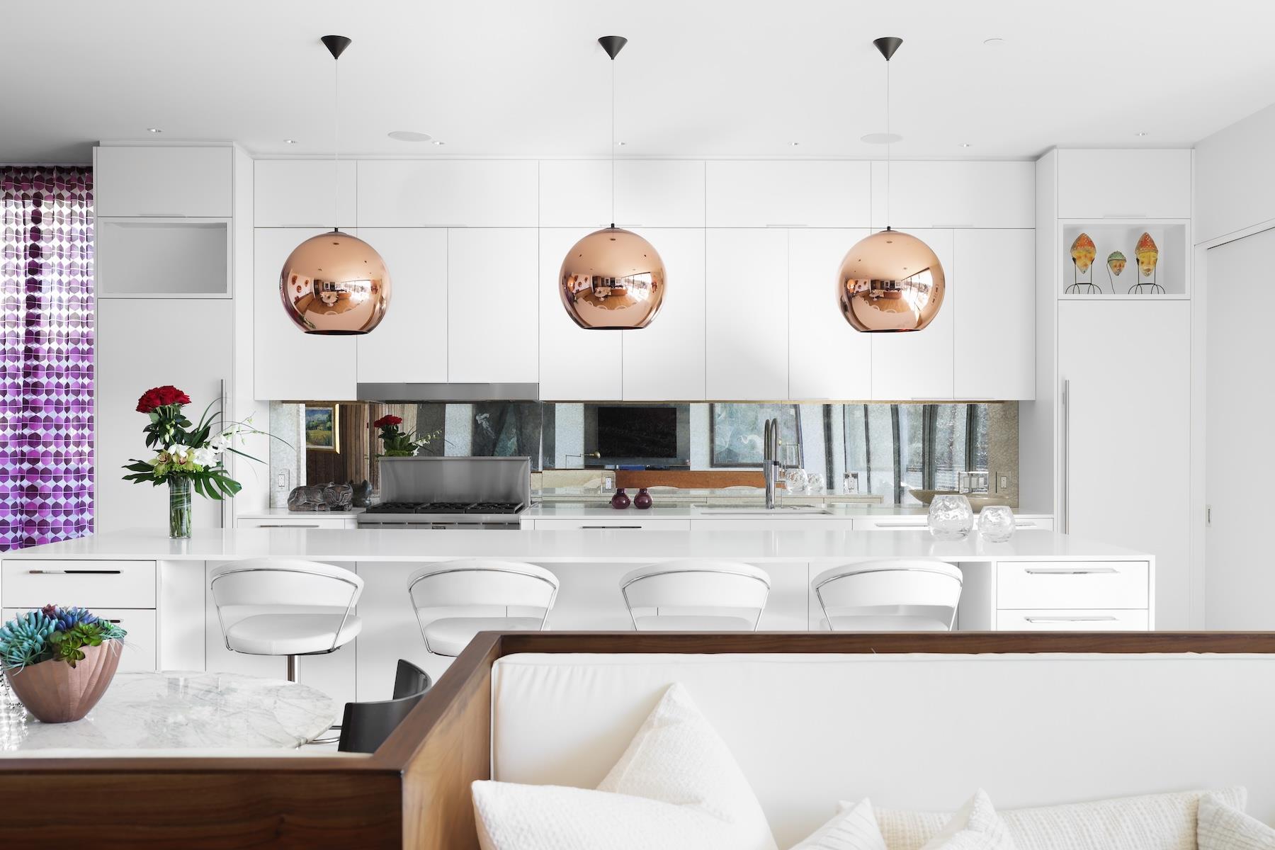 4607 Laurel Canyon DR