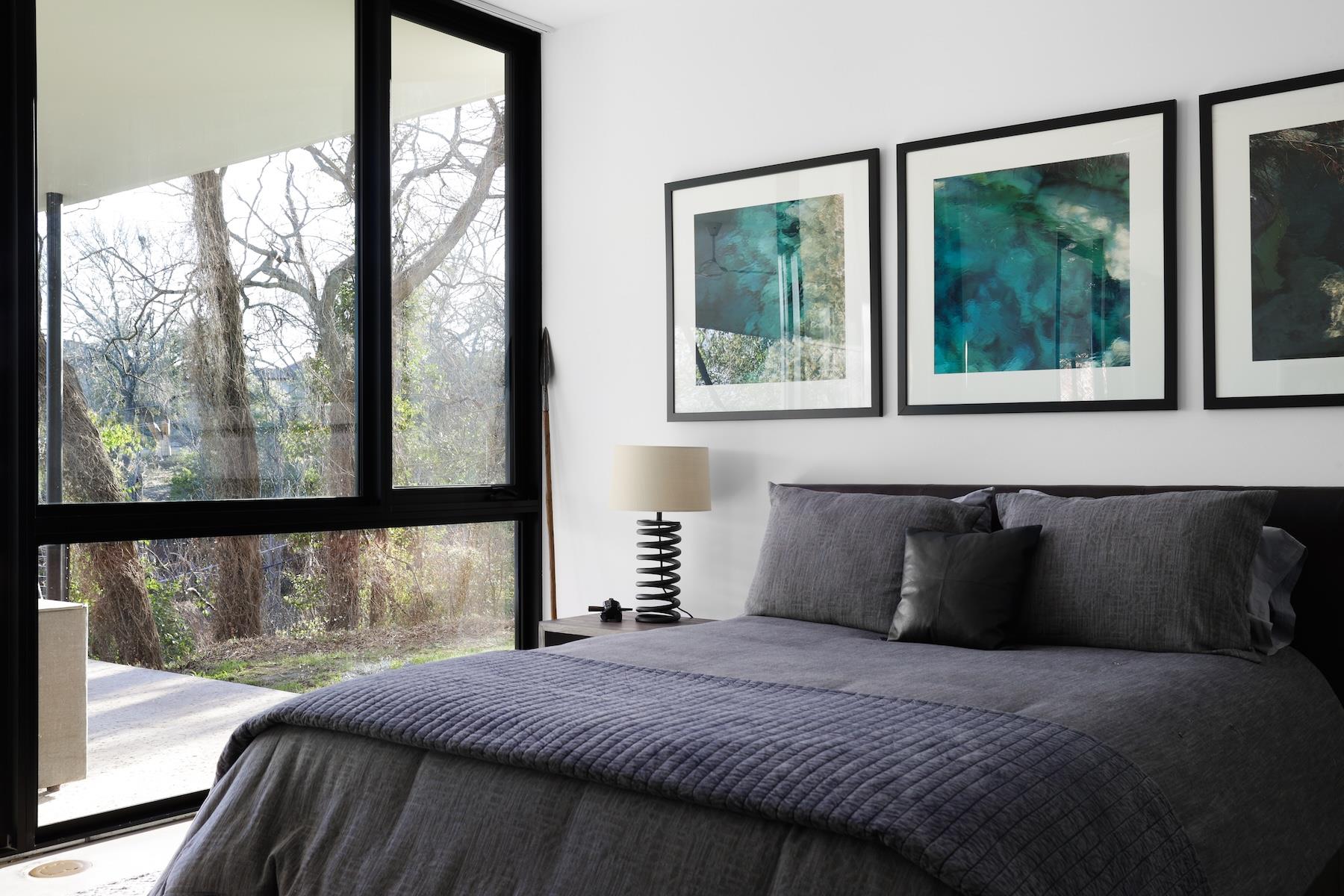 4607 Laurel Canyon DR