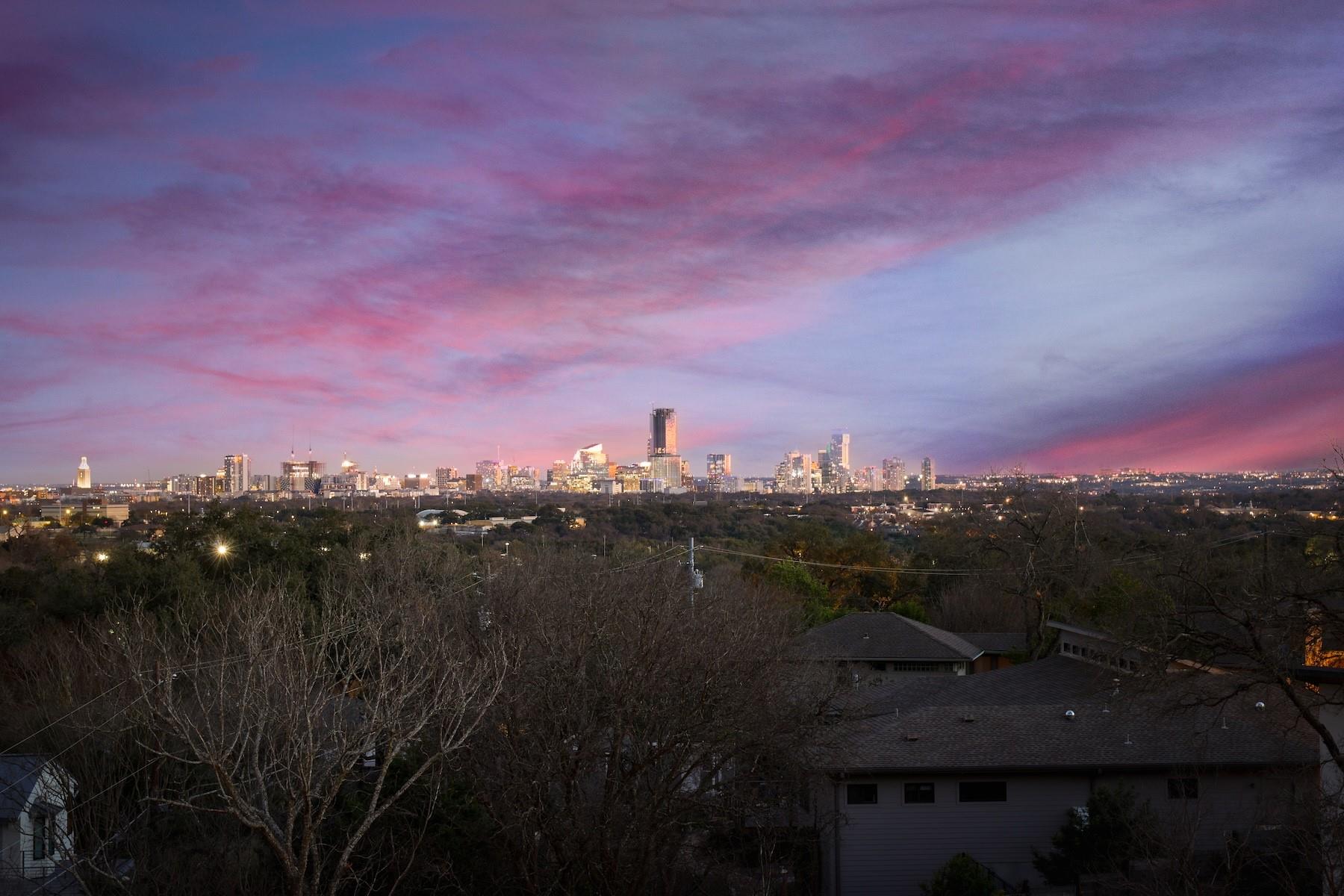 4607 Laurel Canyon DR