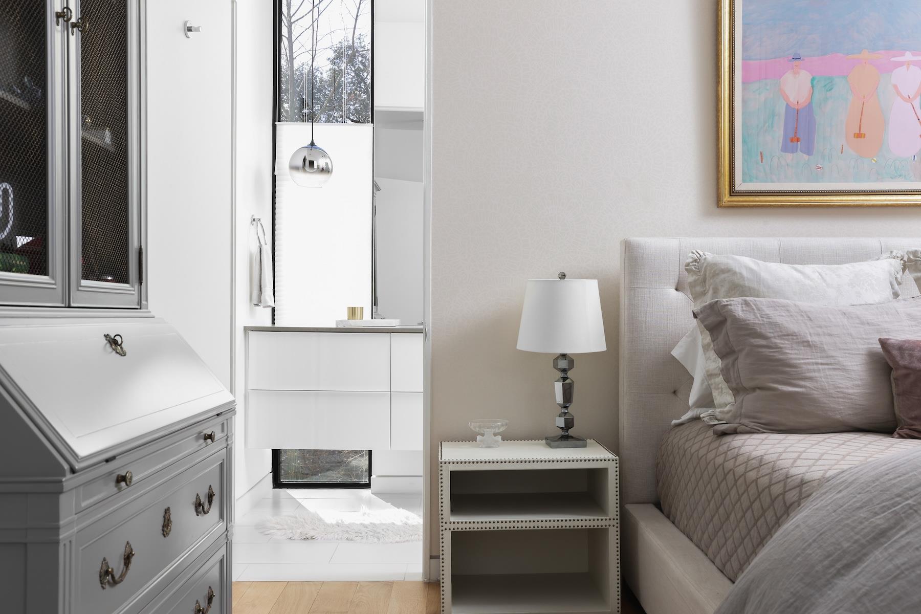 4607 Laurel Canyon DR