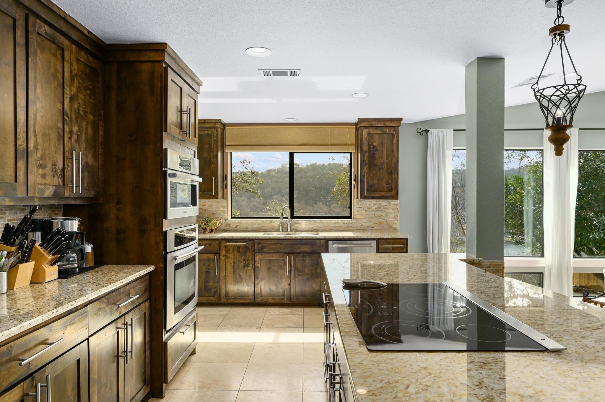3004 Patio Cir