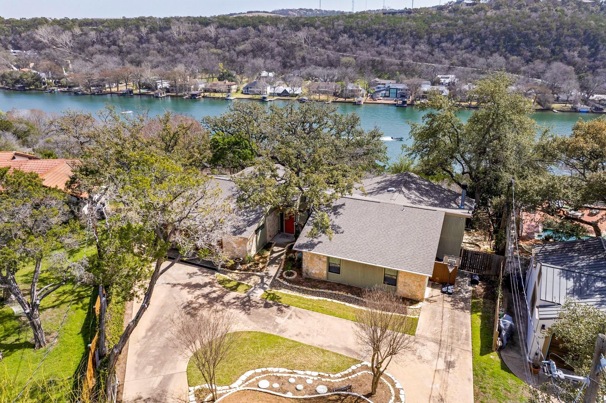 3004 Patio Cir