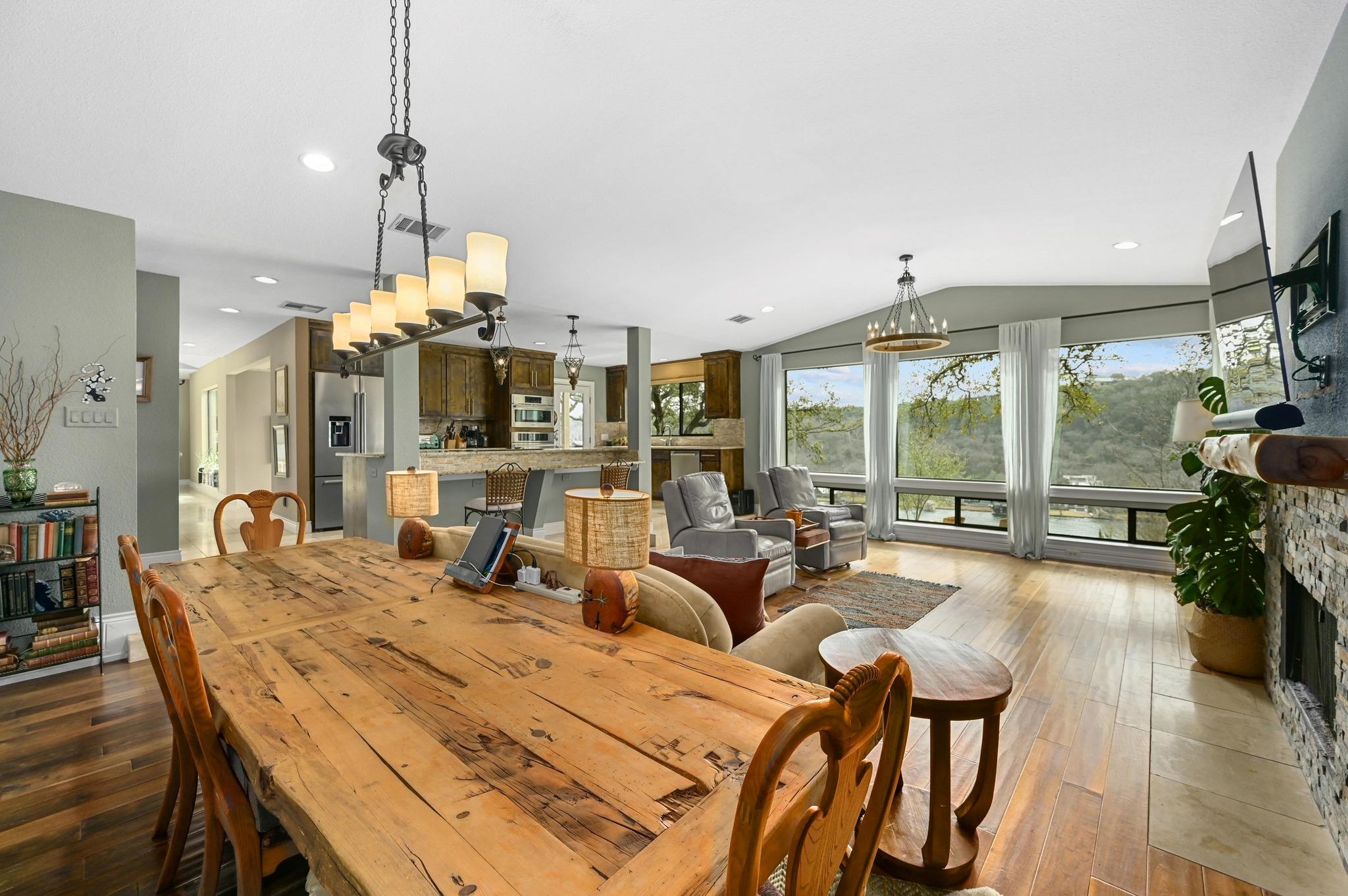 3004 Patio Cir