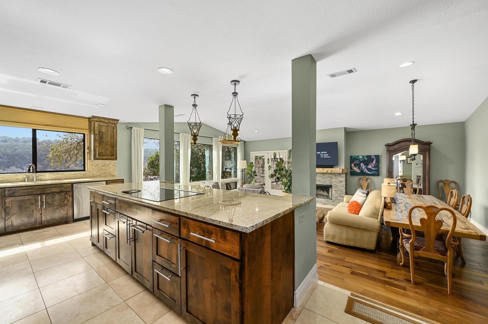 3004 Patio Cir