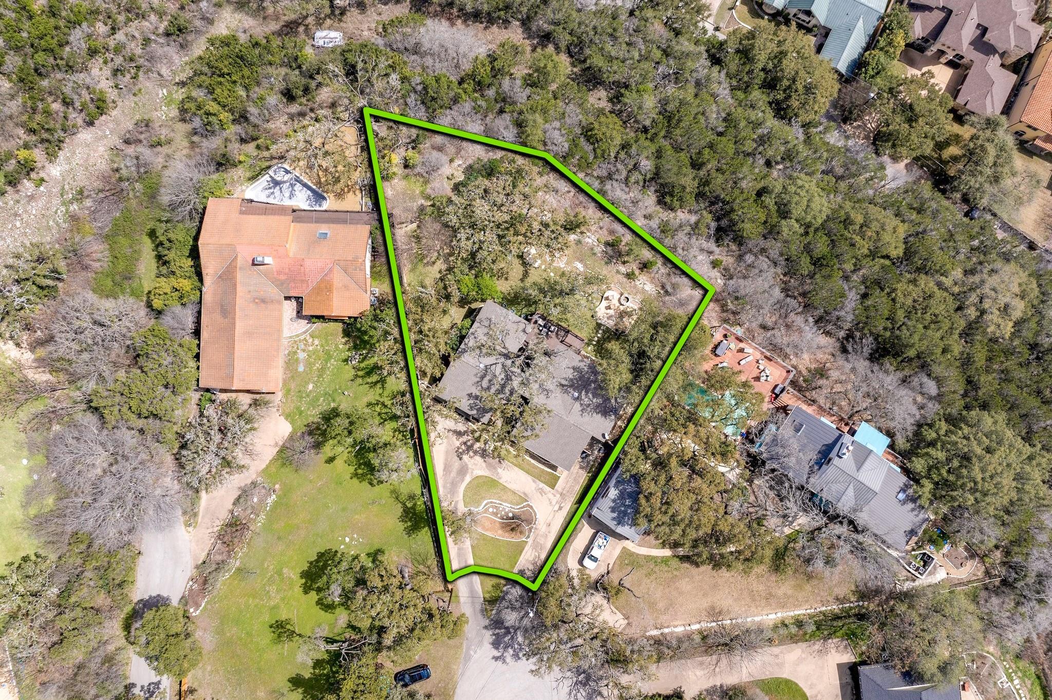 3004 Patio Cir