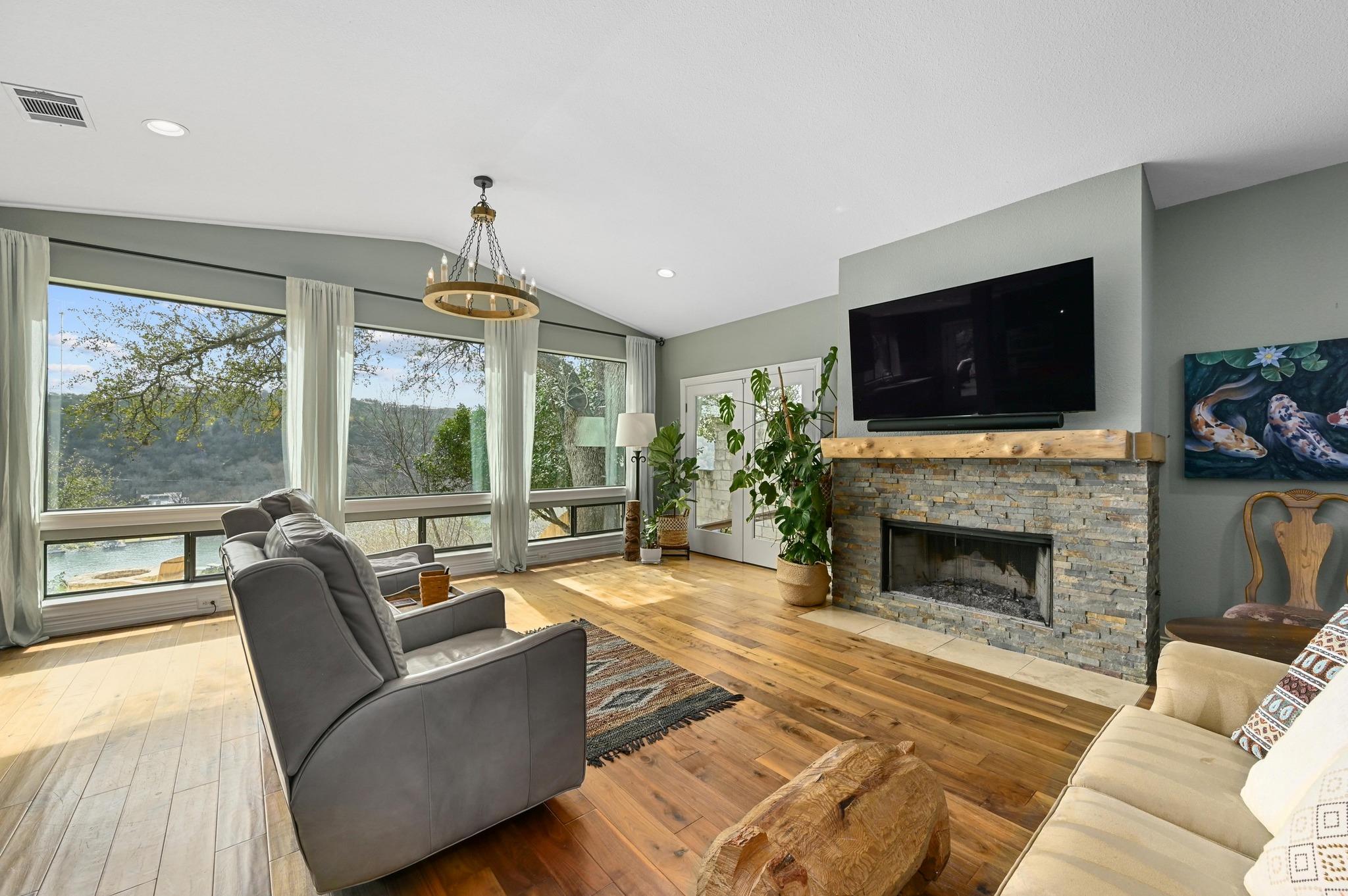 3004 Patio Cir