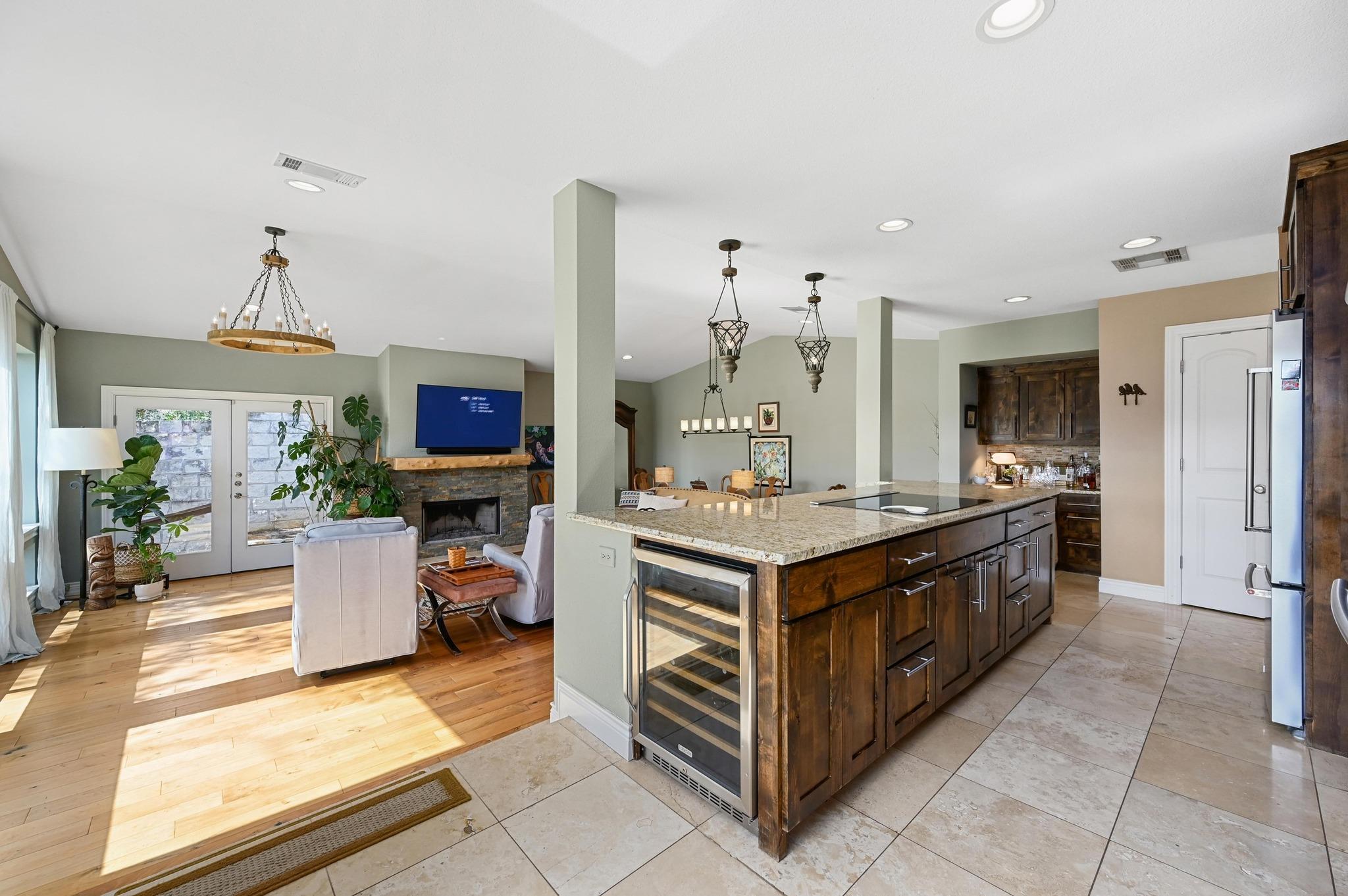 3004 Patio Cir
