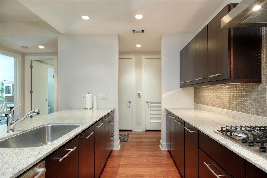 210 Lee Barton DR # 201