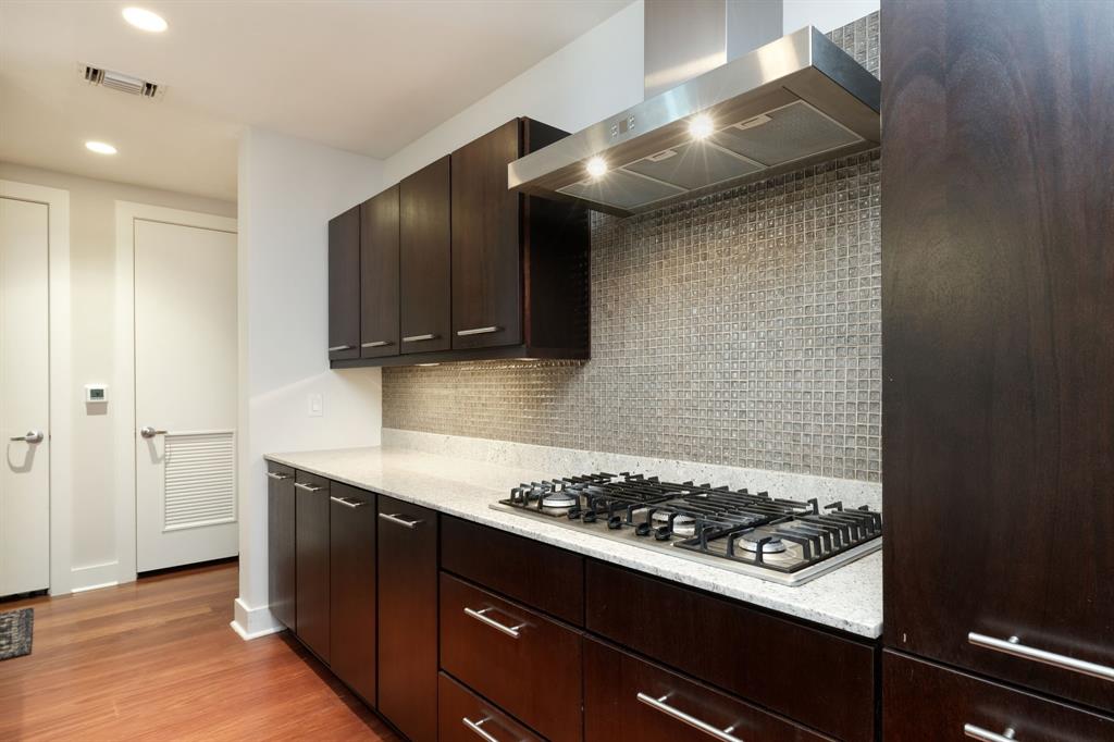 210 Lee Barton DR # 201