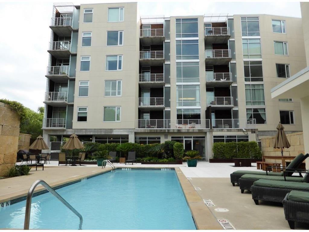 210 Lee Barton DR # 201