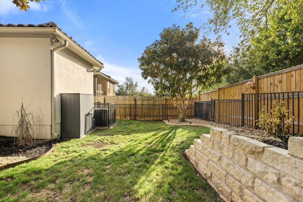 502 Hummingbird LN # 1